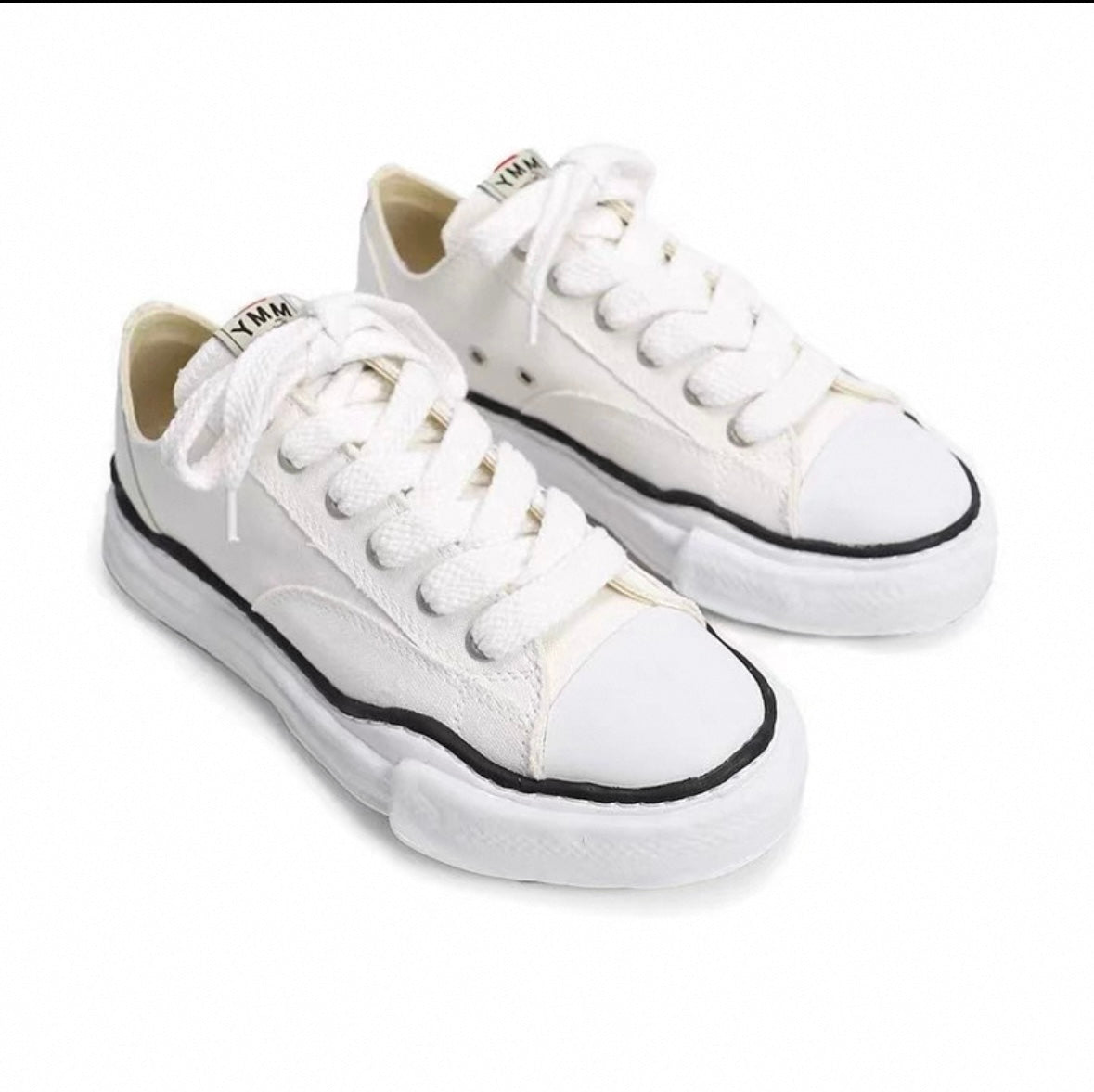 Guíbts Low-Top Sneaker